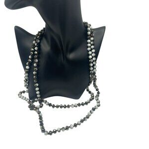 **NWT Endless Beaded Necklace